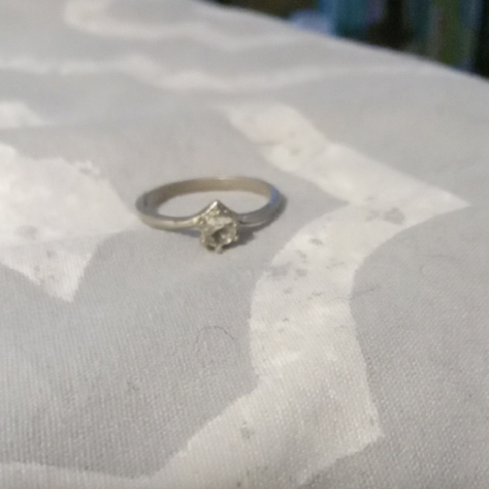 Silver Ring With Clear Stone